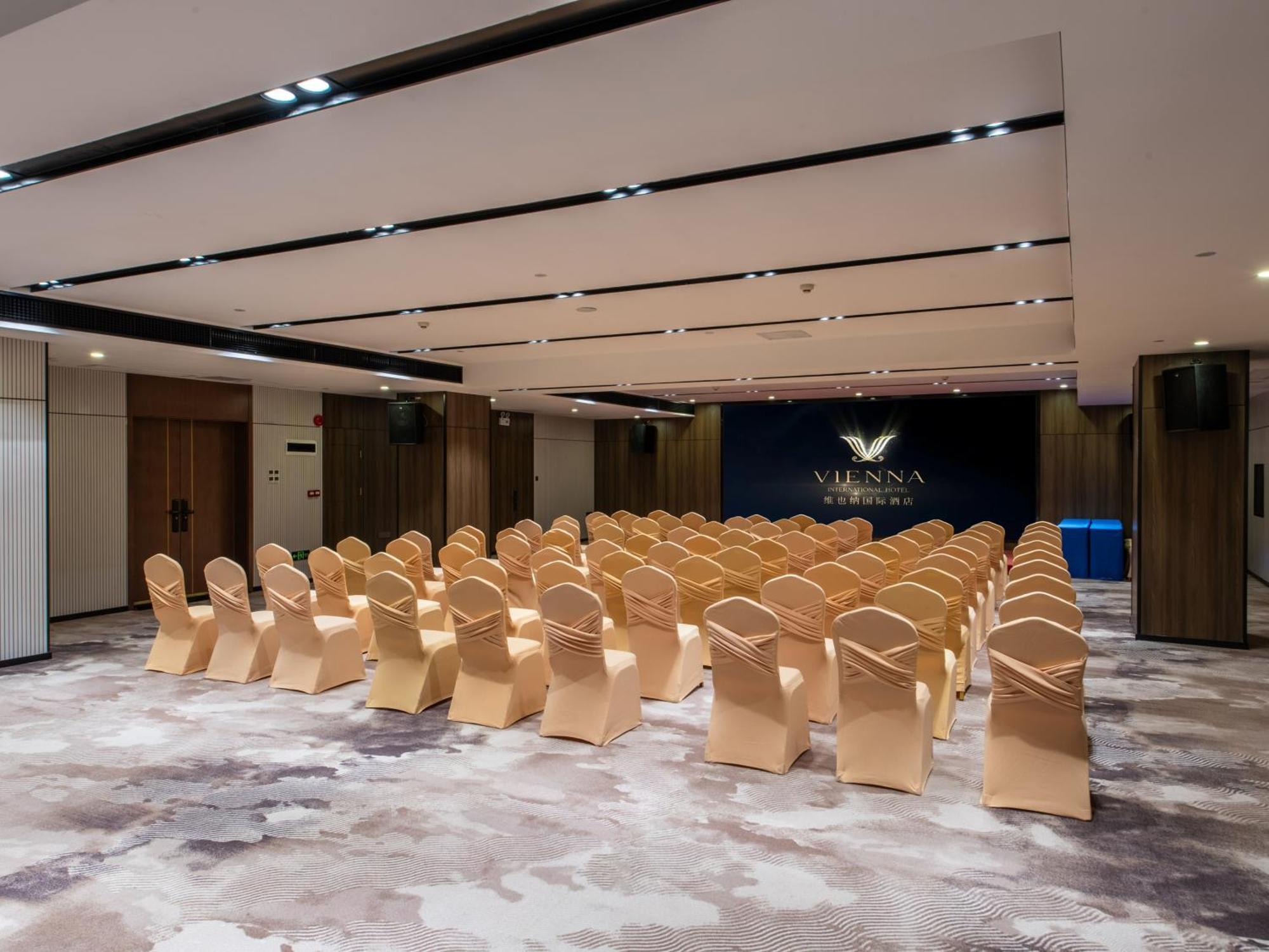 Vienna International Hotel Guangzhou Baiyun International Conference Center Extérieur photo